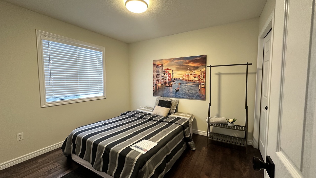 Photo of Bedroom in Grand River South
