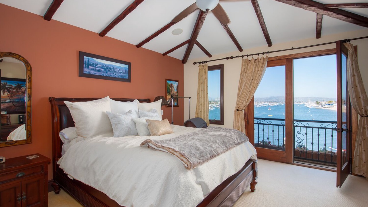 Photo of Bedroom in Balboa Peninsula