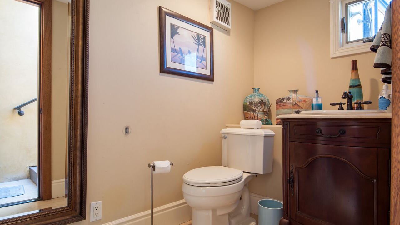 Photo of Bathroom in Balboa Peninsula
