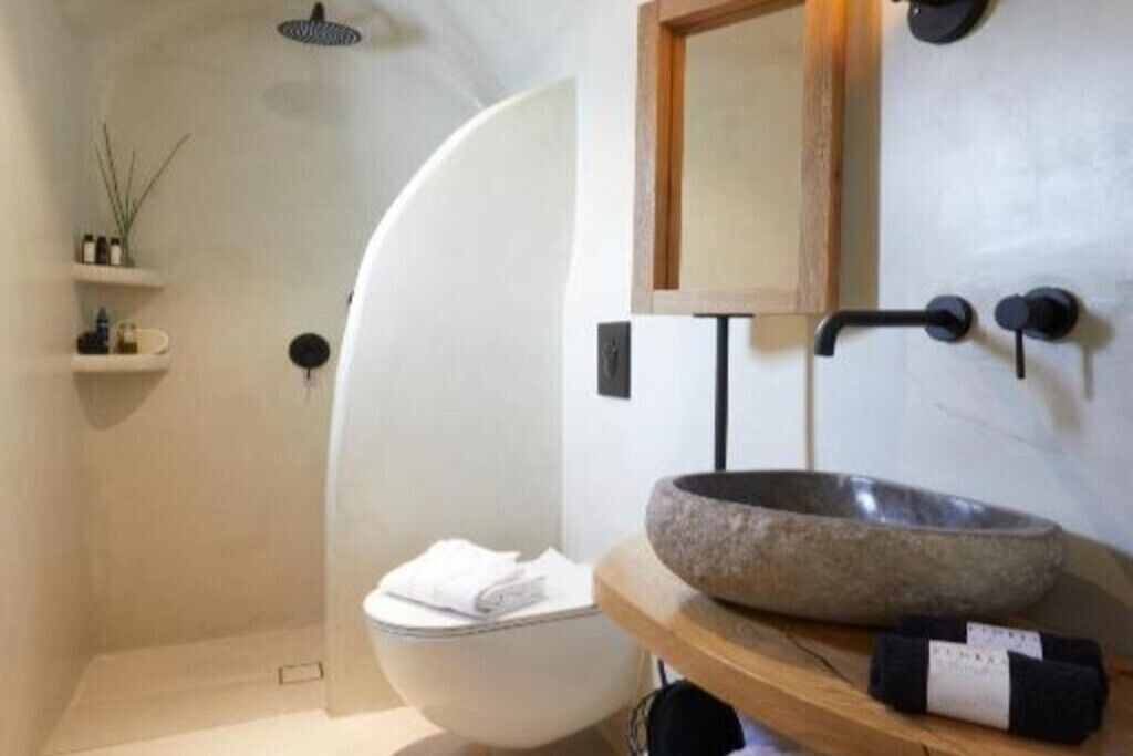 Photo of Bathroom in Karterados