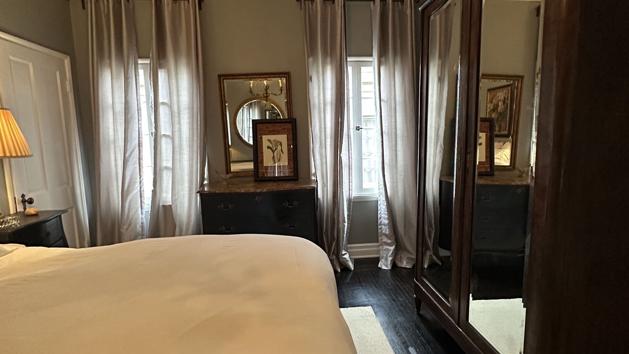 Photo of Bedroom in Mid City