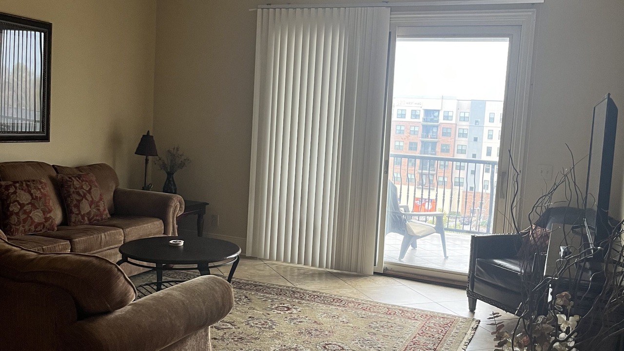 Photo of Livingroom in Auburn