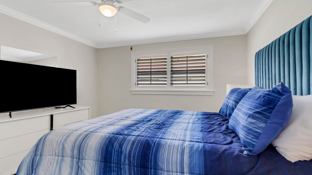Photo of Bedroom in Willoughby Acres
