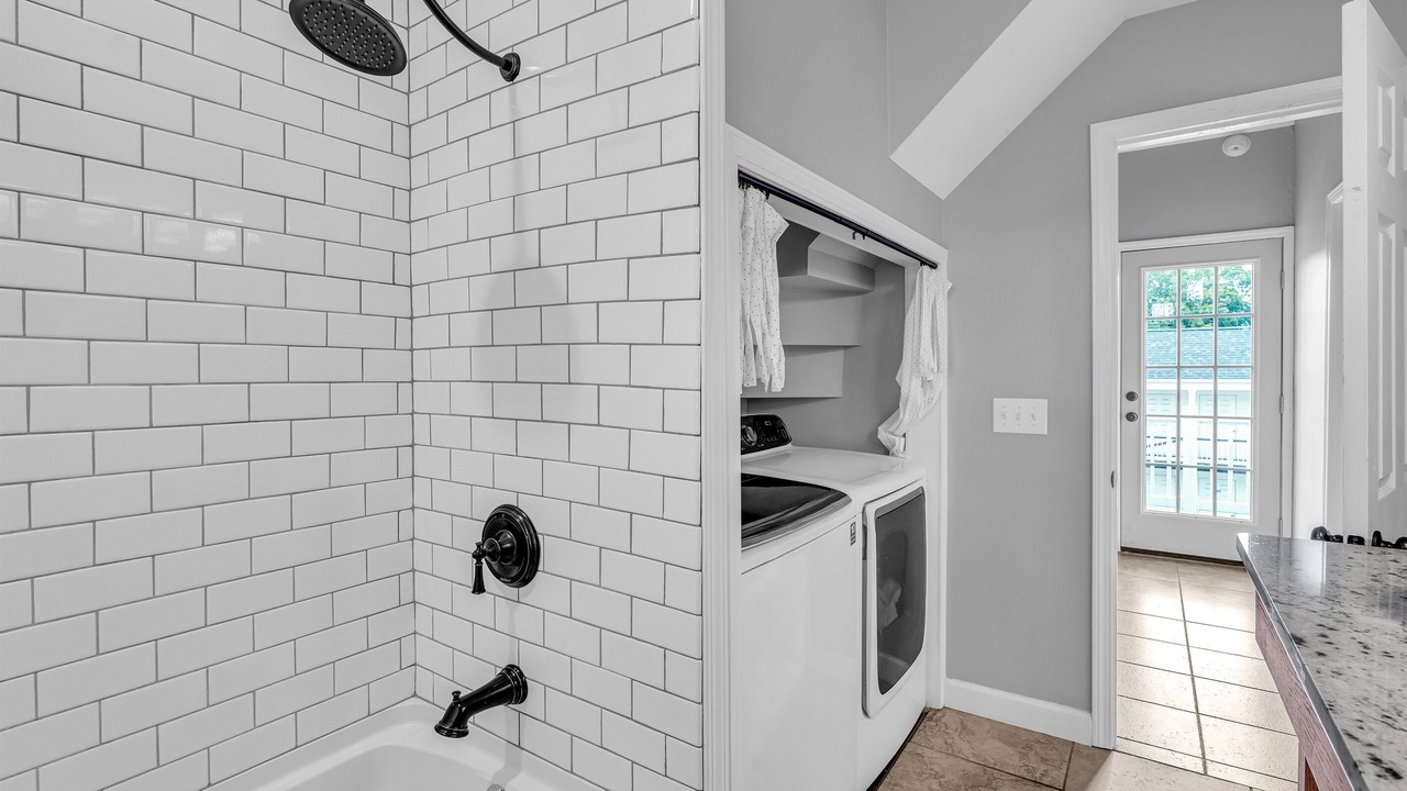 Photo of Bathroom in Starkville
