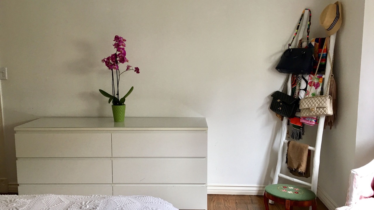 Photo of Bedroom in Mid-Wilshire
