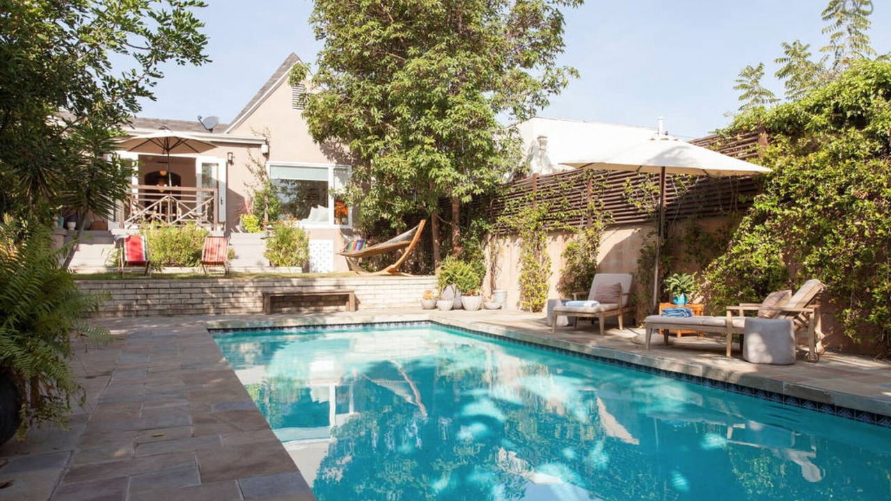 Photo of Outdoor in Mid-Wilshire