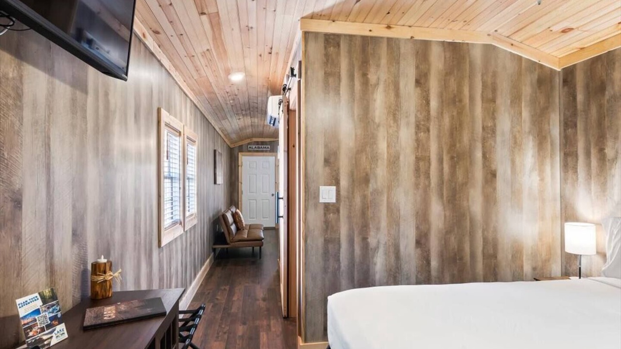 Photo of Bedroom in Albertville