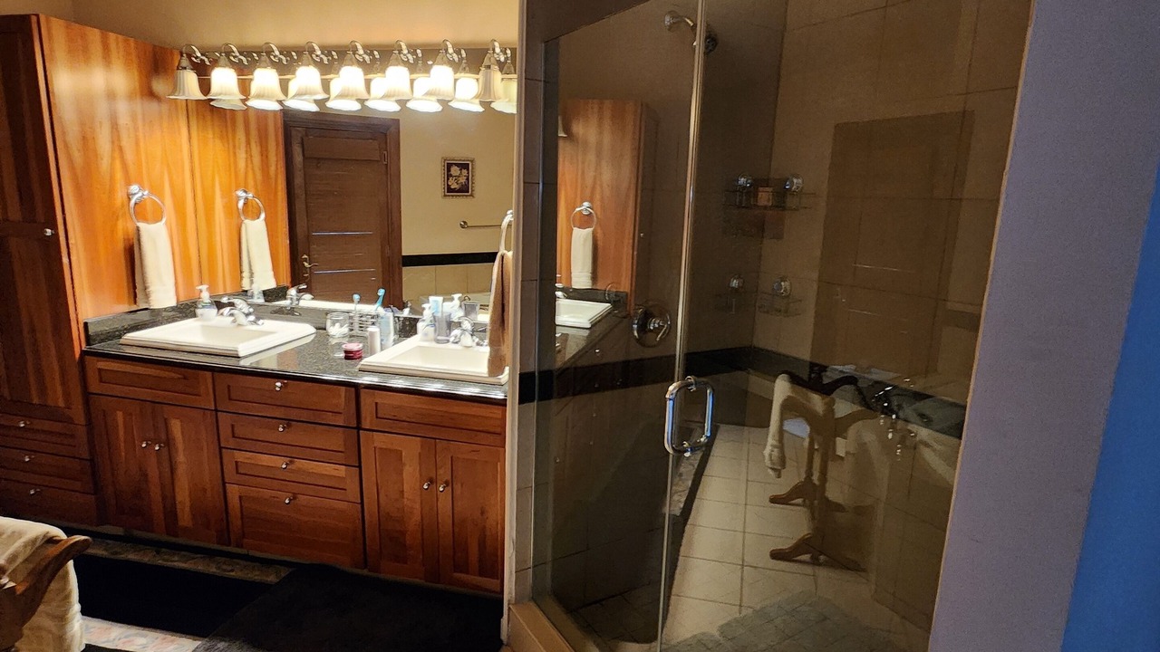 Photo of Bathroom in Clarence