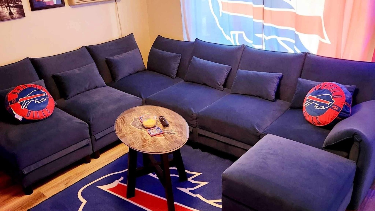 Photo of Livingroom in Orchard Park