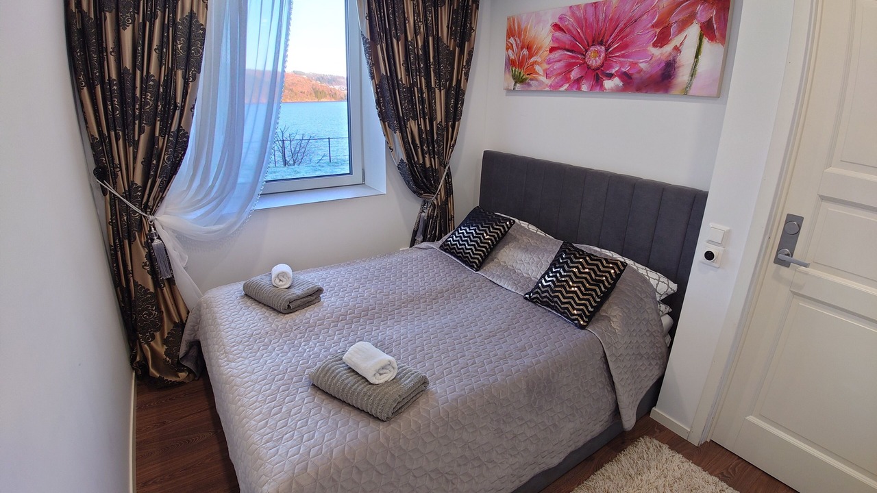 Photo of Bedroom in Asane