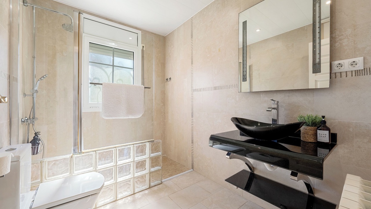 Photo of Bathroom in Miami Platja
