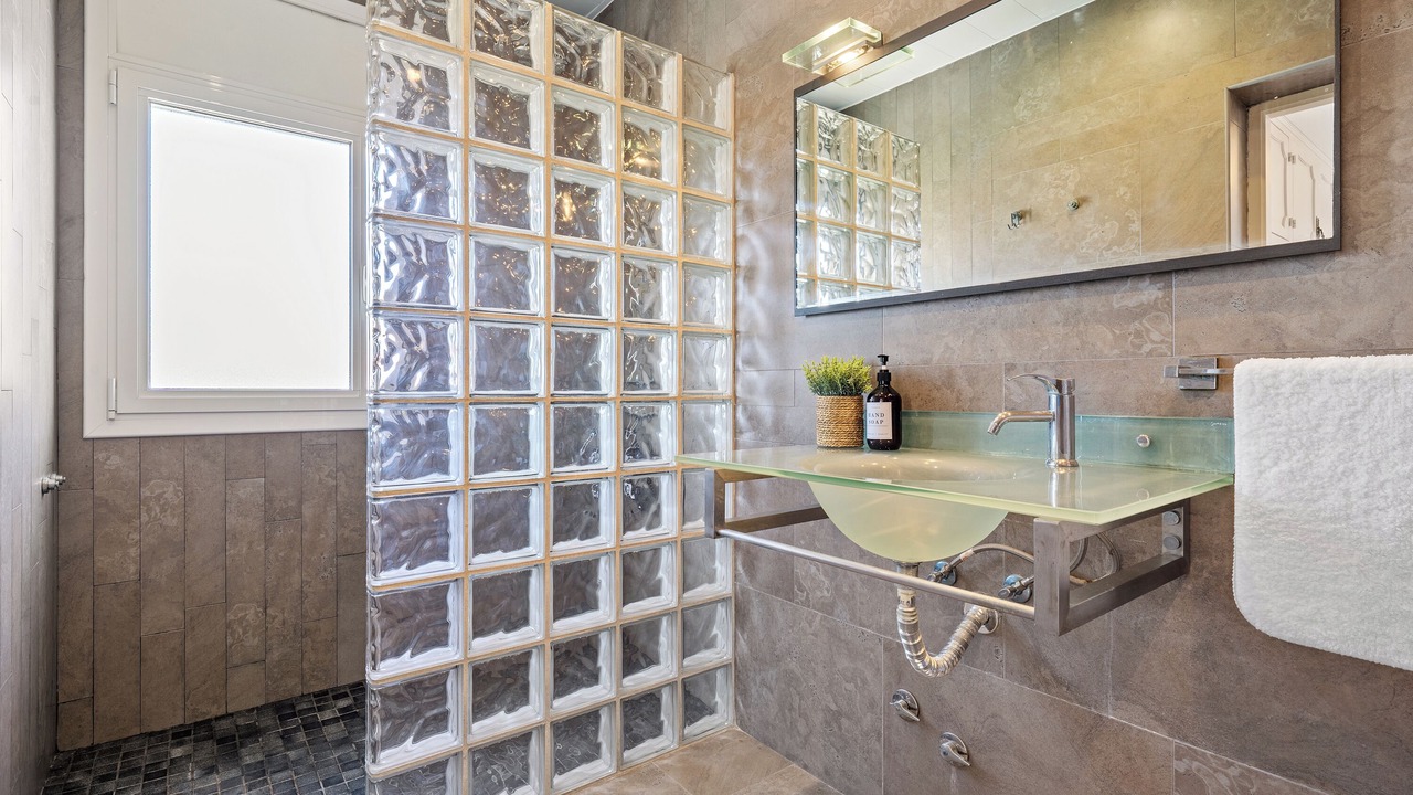 Photo of Bathroom in Miami Platja
