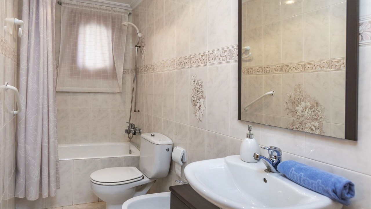 Photo of Bathroom in Peniscola Old Town