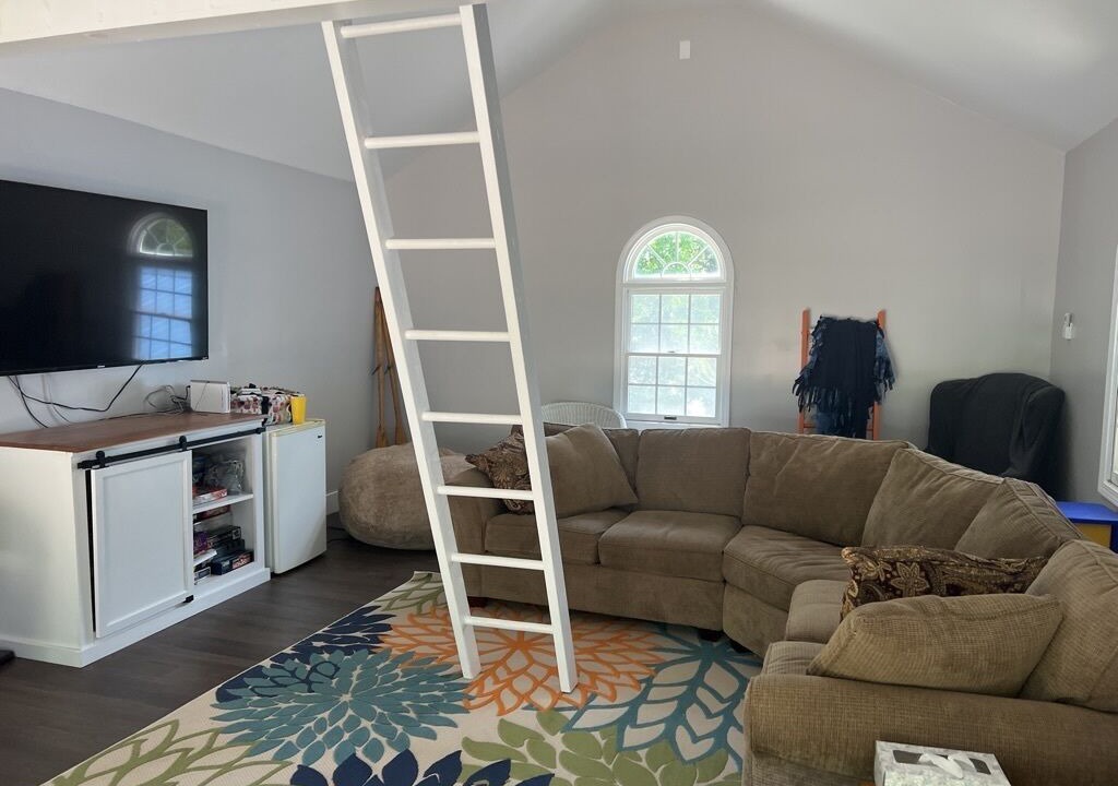 Photo of Livingroom in Mayville
