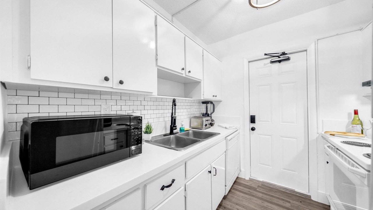 Photo of Kitchen in Survey Creek