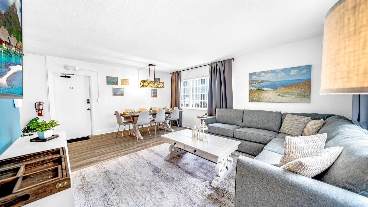 Photo of Livingroom in Survey Creek