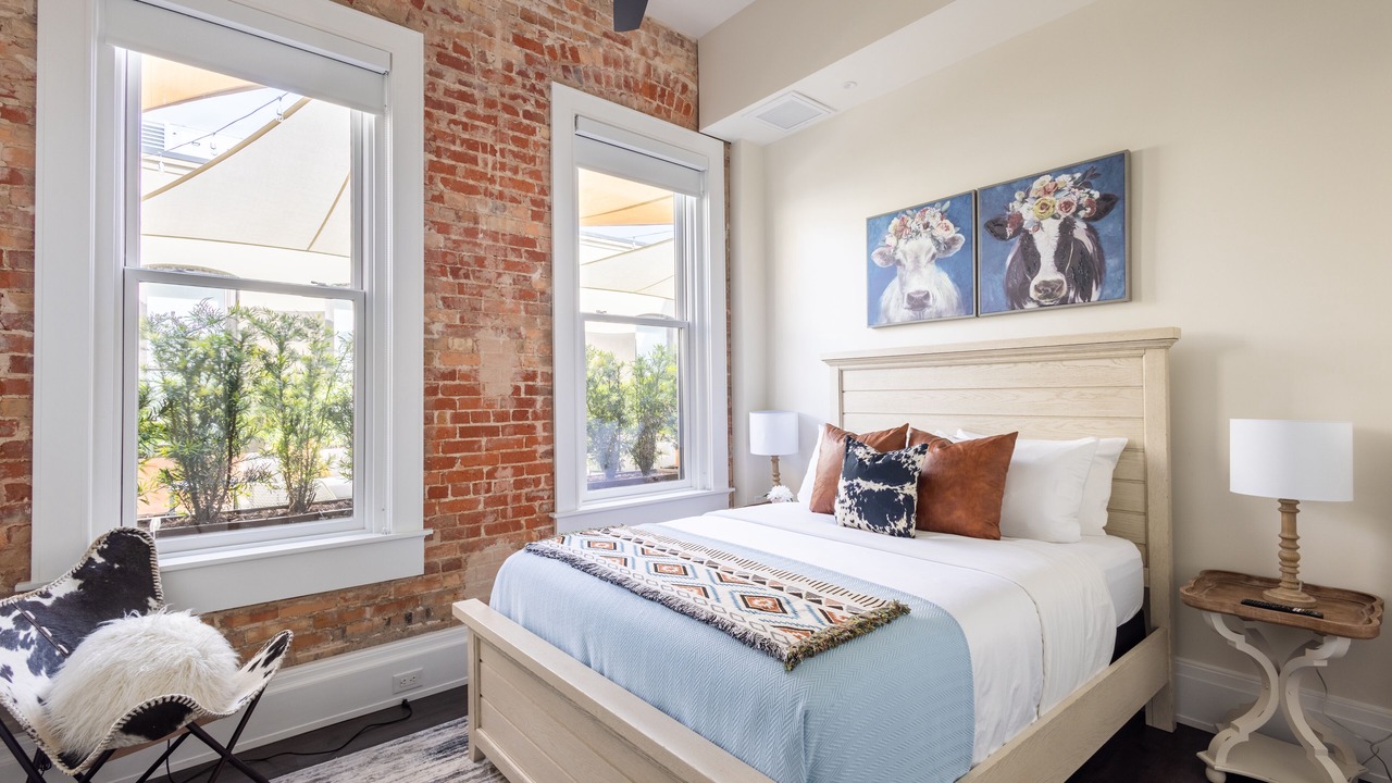 Photo of Bedroom in Downtown