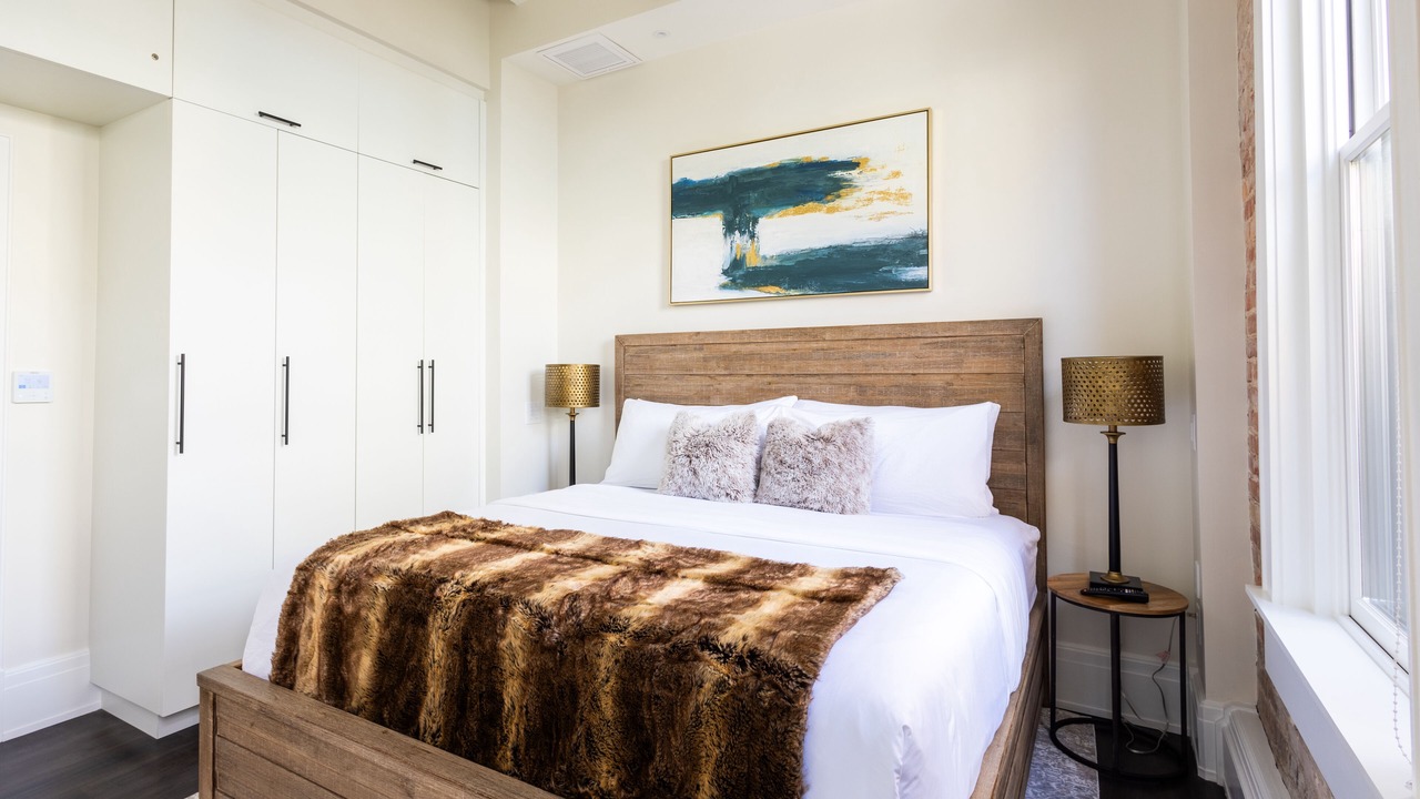 Photo of Bedroom in Downtown