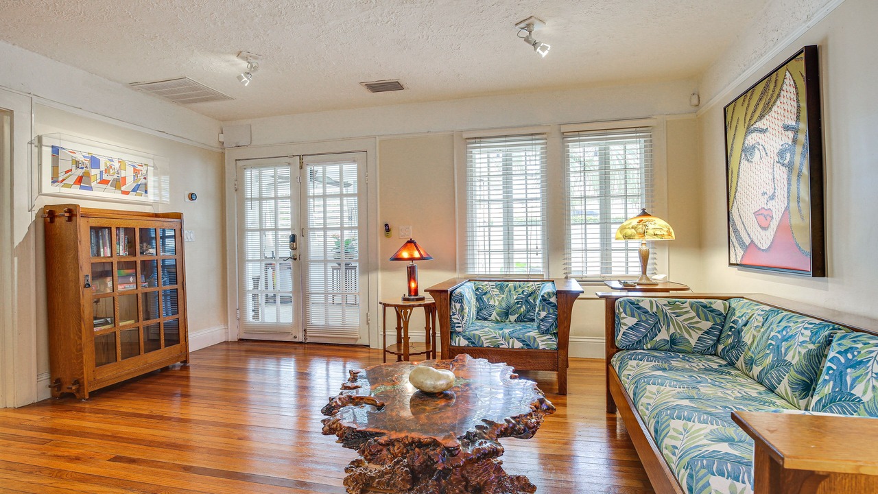Photo of Livingroom in Victoria Park