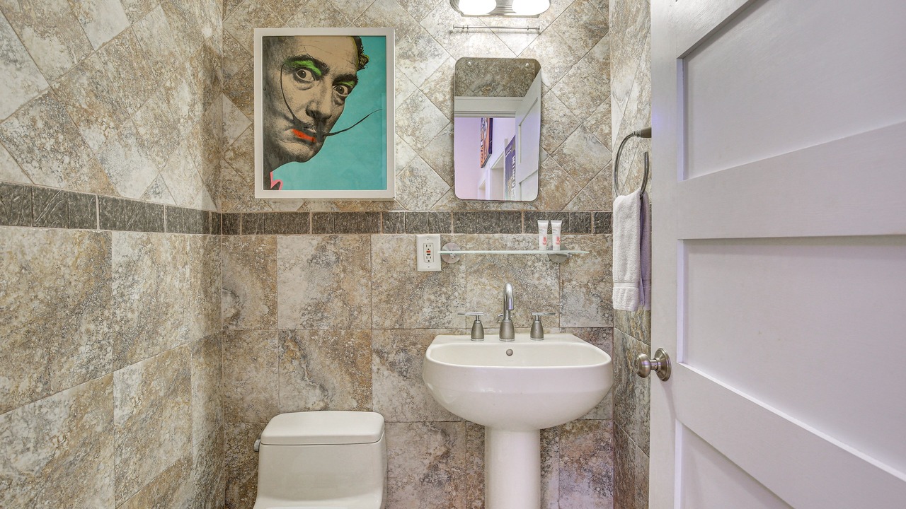 Photo of Bathroom in Victoria Park
