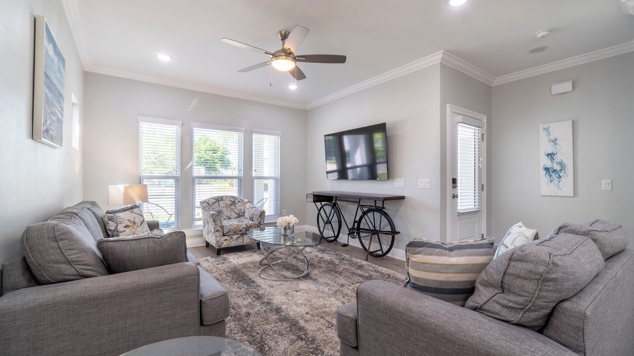 Photo of Livingroom in South Pensacola