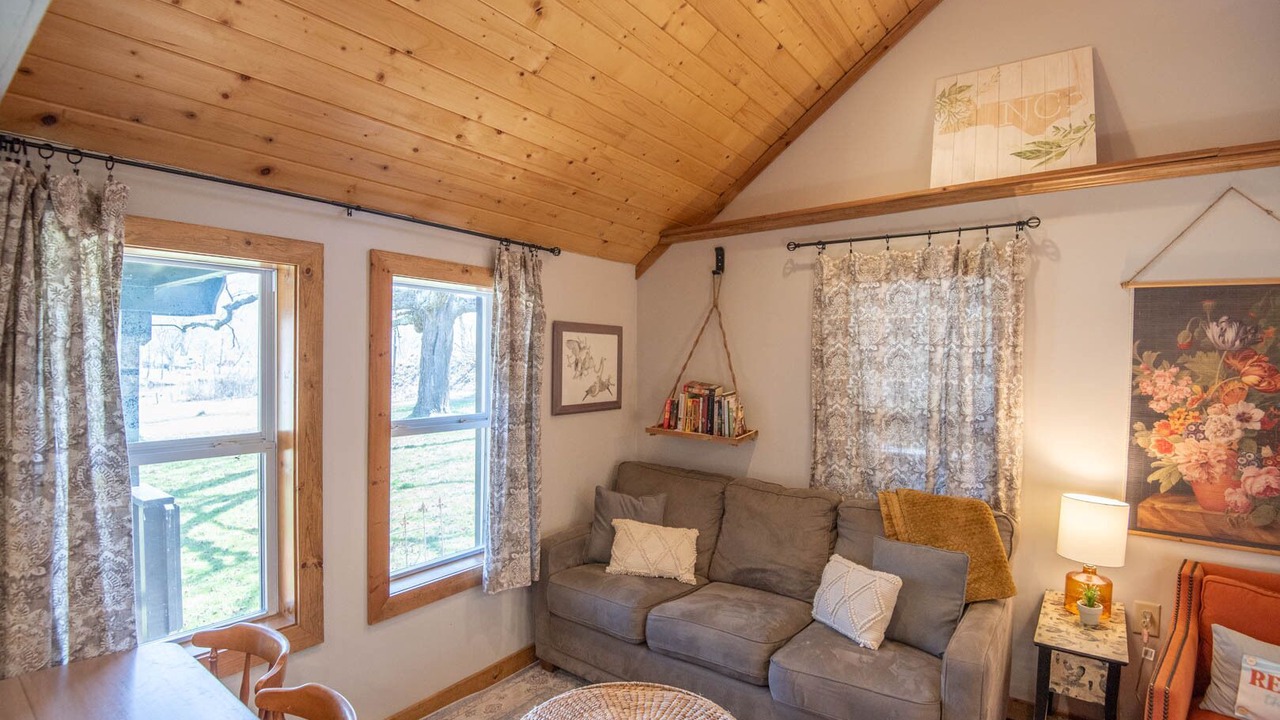 Photo of Bedroom in Crumpler