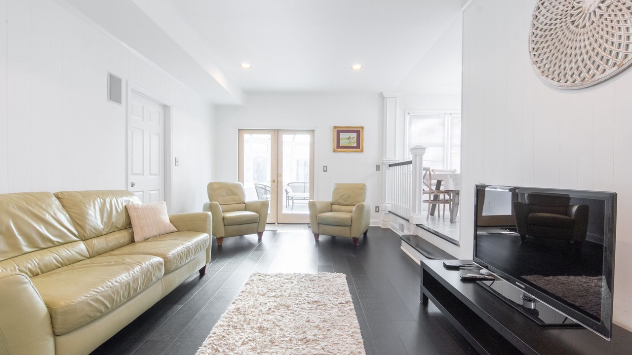 Photo of Livingroom in North Brunswick