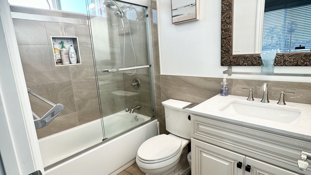 Photo of Bathroom in La Mirada