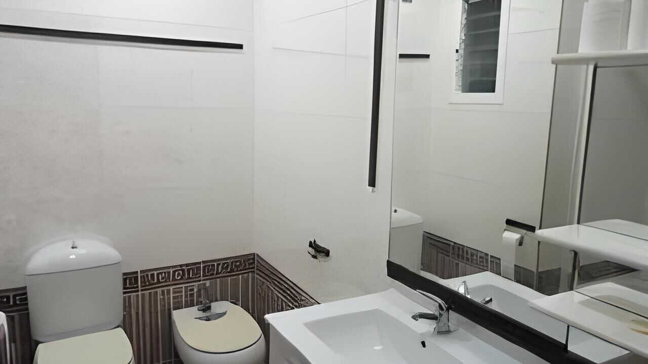 Photo of Bathroom in Extramurs