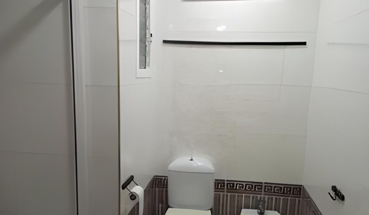 Photo of Bathroom in Extramurs