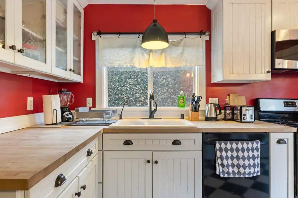 Photo of Kitchen in Alamitos Beach