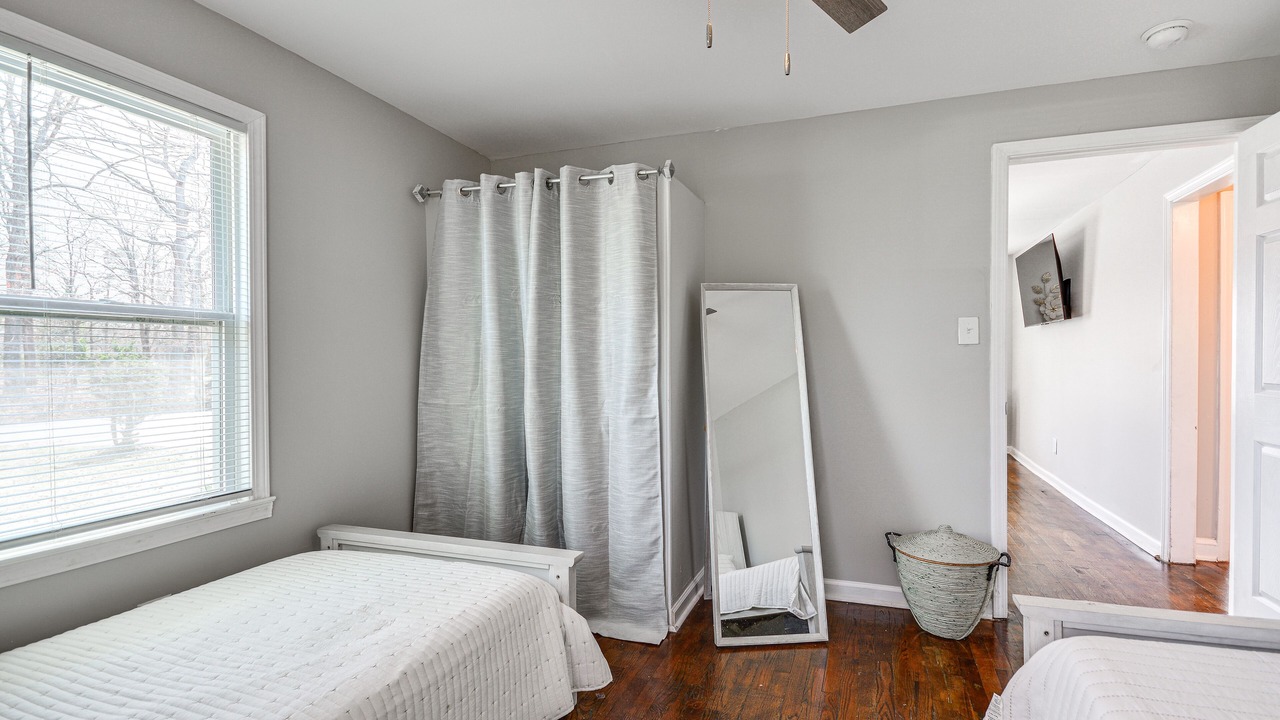 Photo of Bedroom in Jamestown