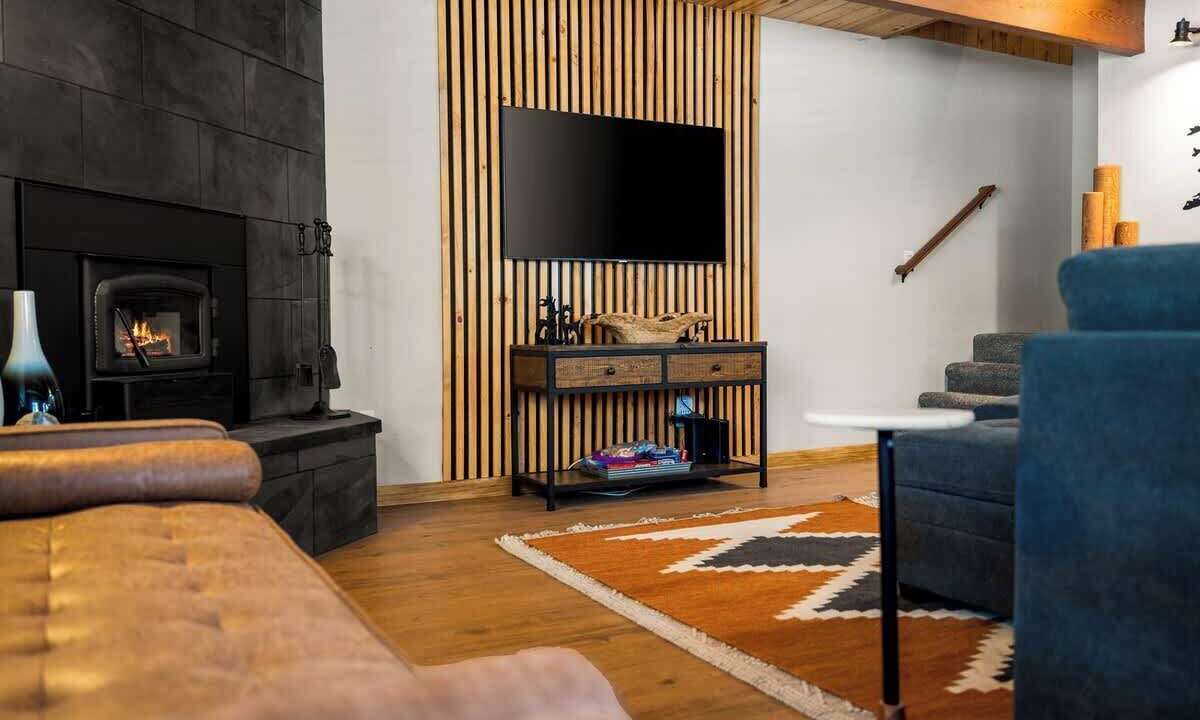Photo of Livingroom in Big Bear City