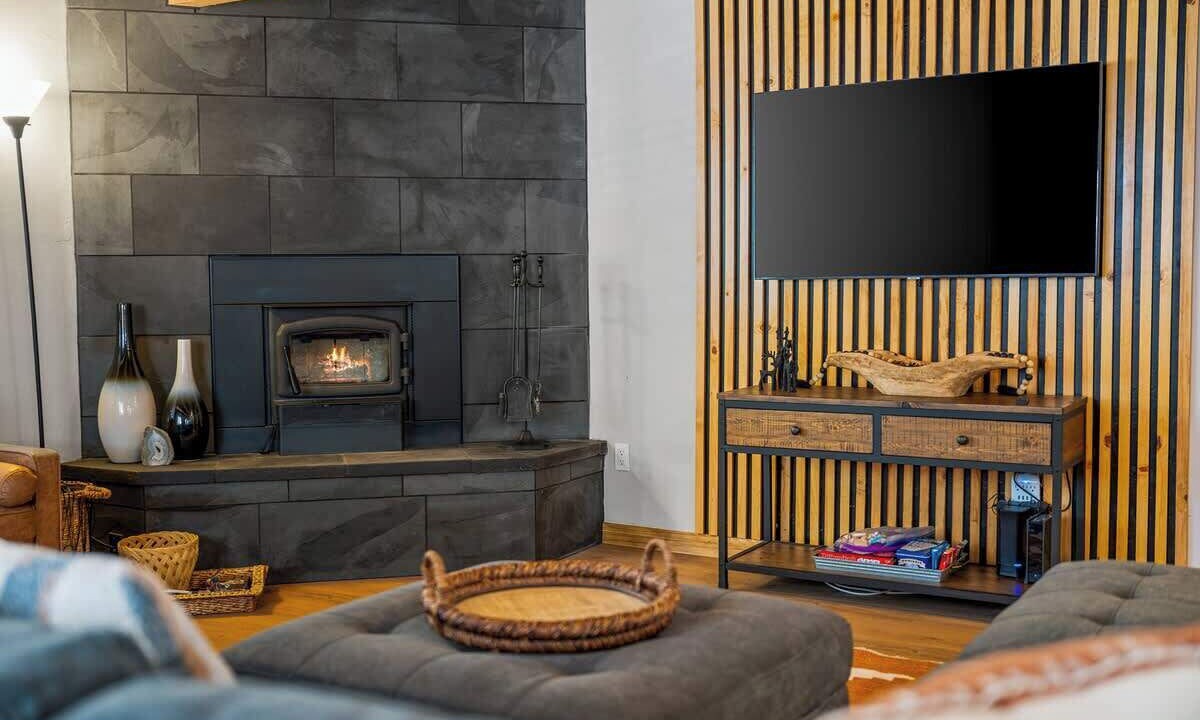 Photo of Livingroom in Big Bear City