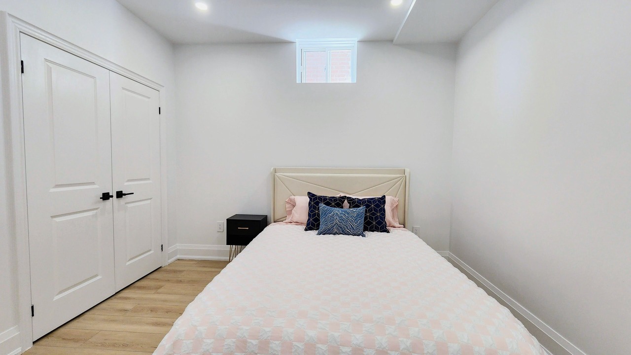 Photo of Bedroom in Glen Abbey