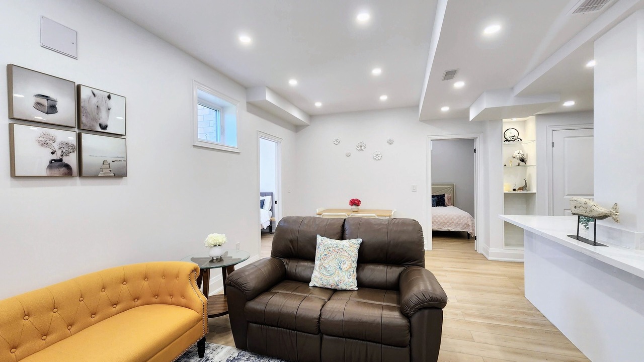 Photo of Livingroom in Glen Abbey