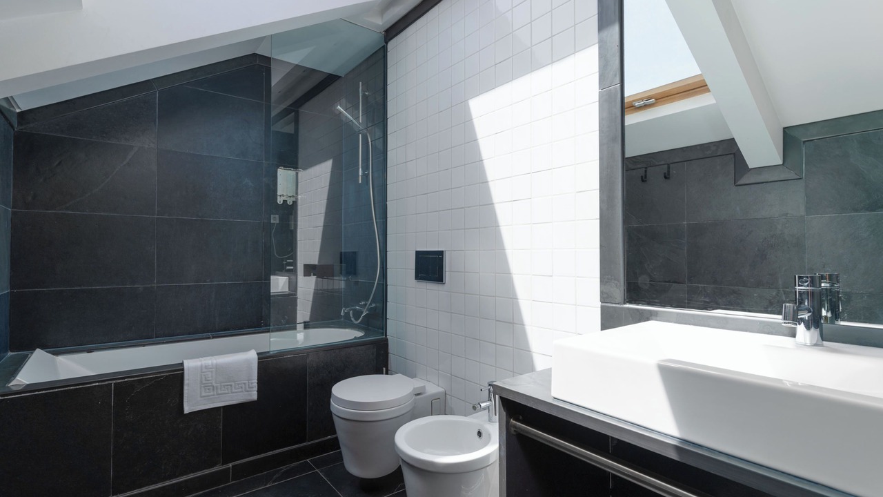 Photo of Bathroom in Chiado