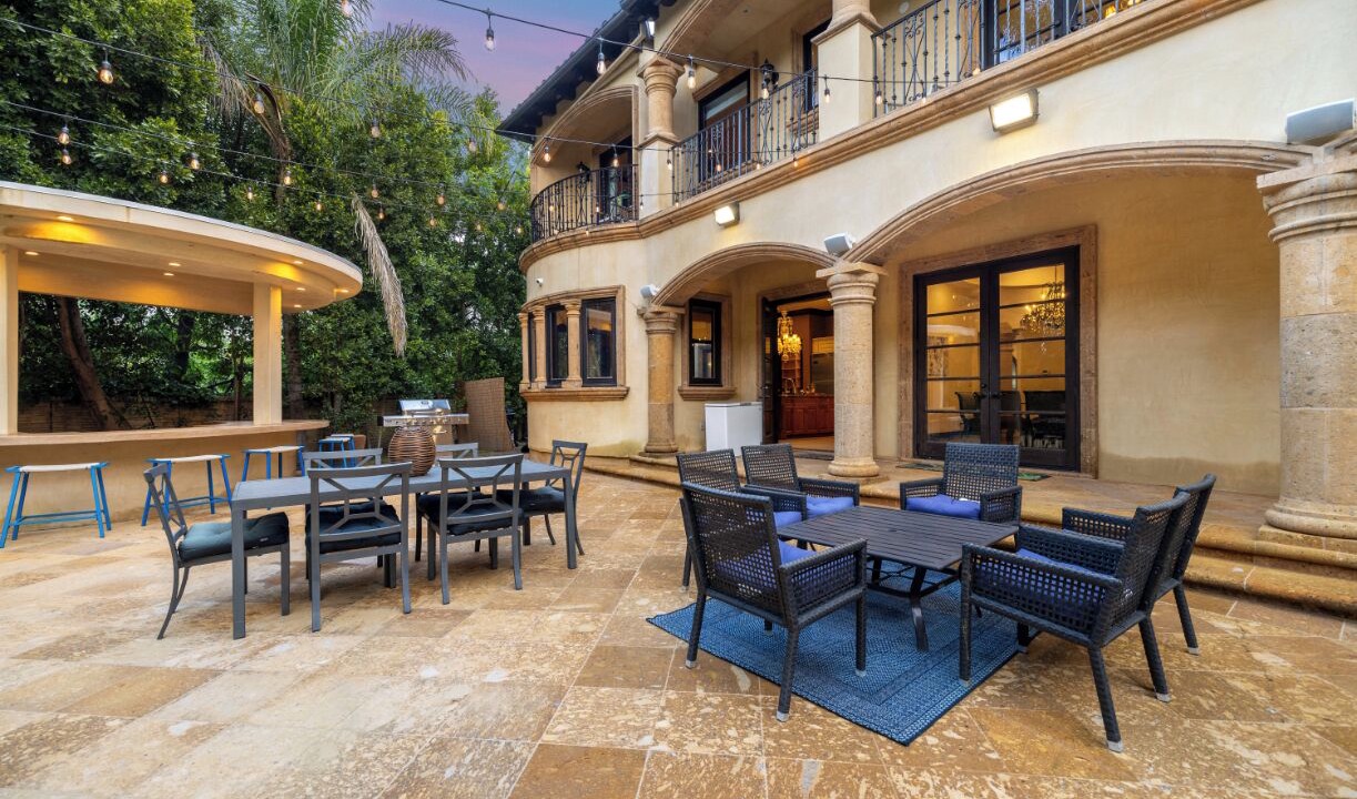 Photo of Outdoor in Tarzana