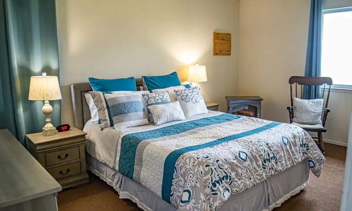 Photo of Bedroom in Point Arena