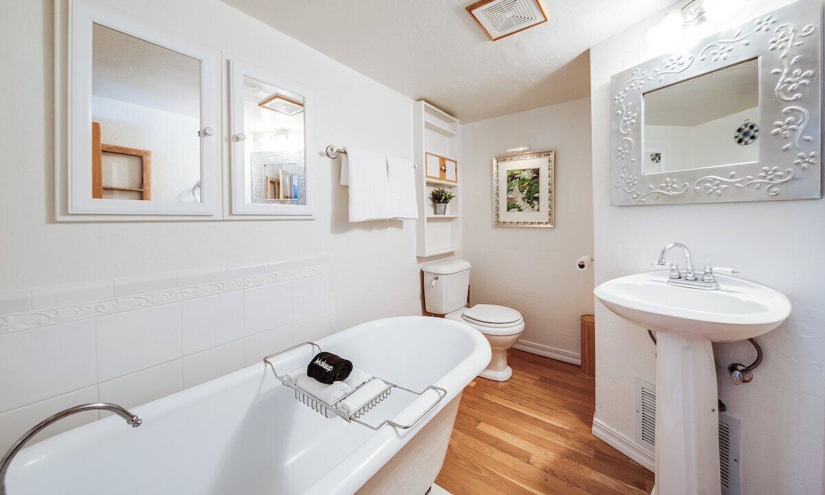 Photo of Bathroom in Lower Kingsbury