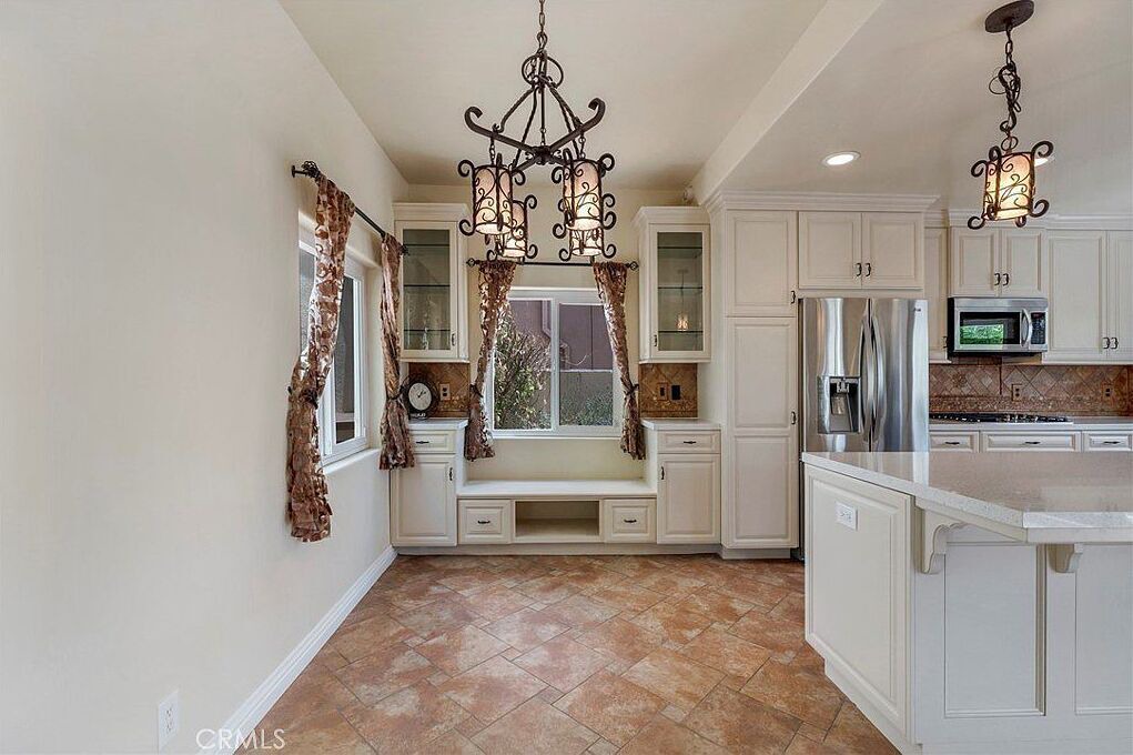 Photo of Kitchen in Woodland Hills