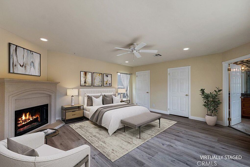 Photo of Bedroom in Woodland Hills