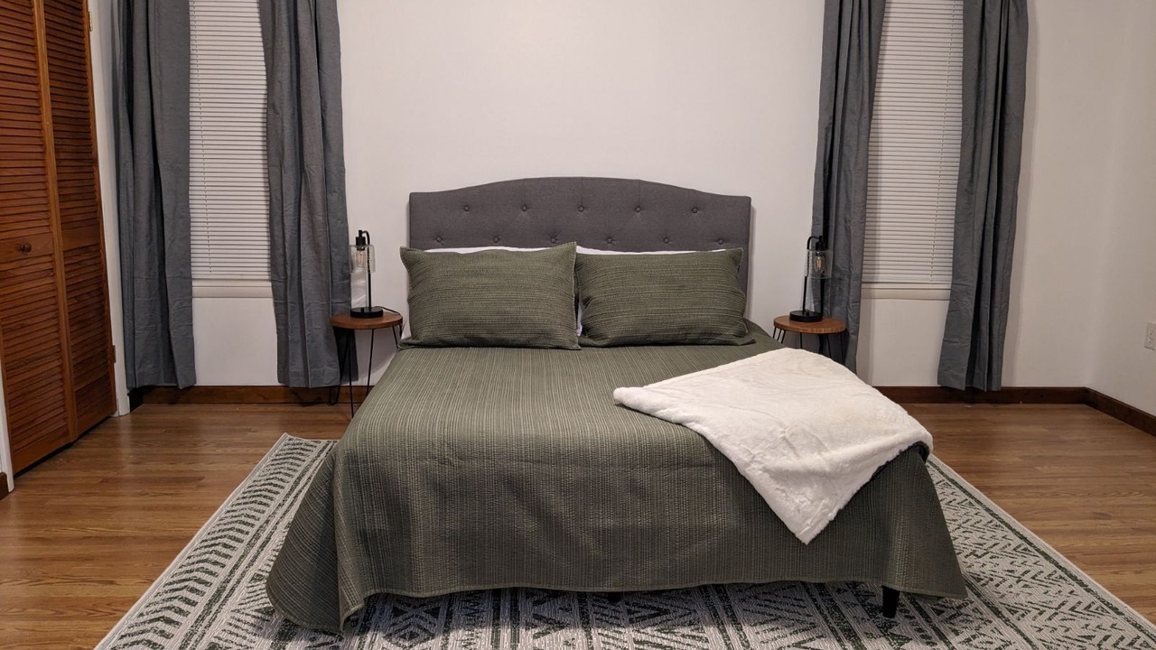 Photo of Bedroom in Seneca Falls