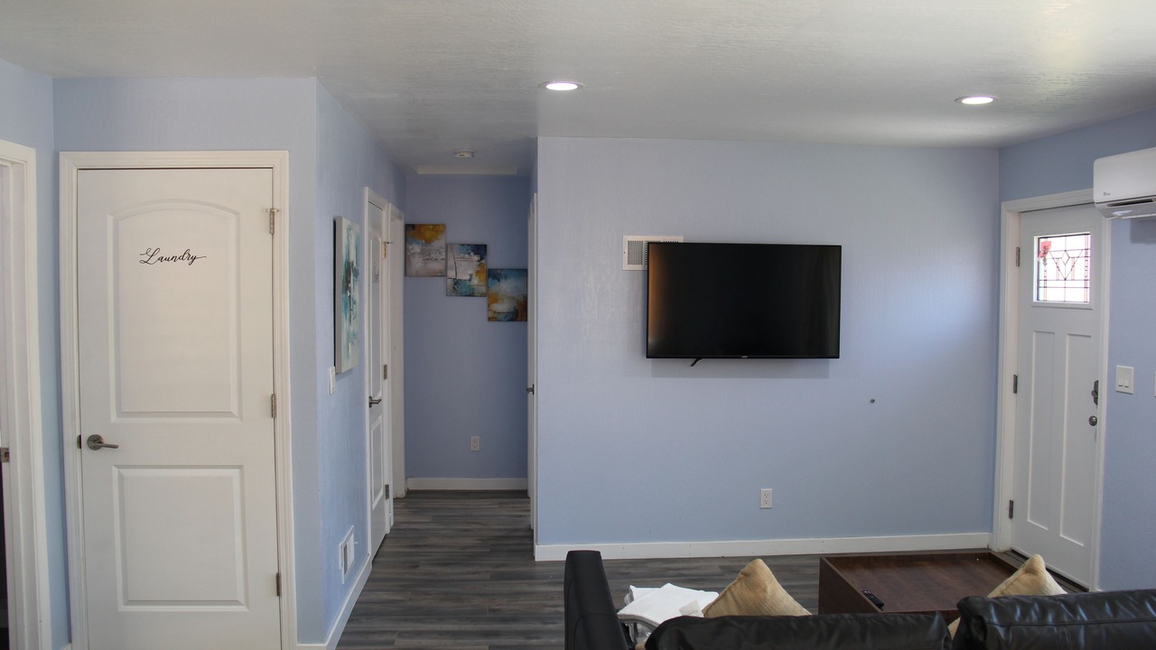 Photo of Livingroom in Northside