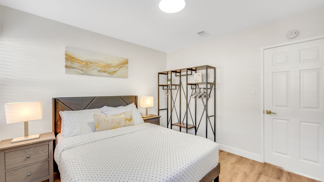 Photo of Bedroom in Lennox