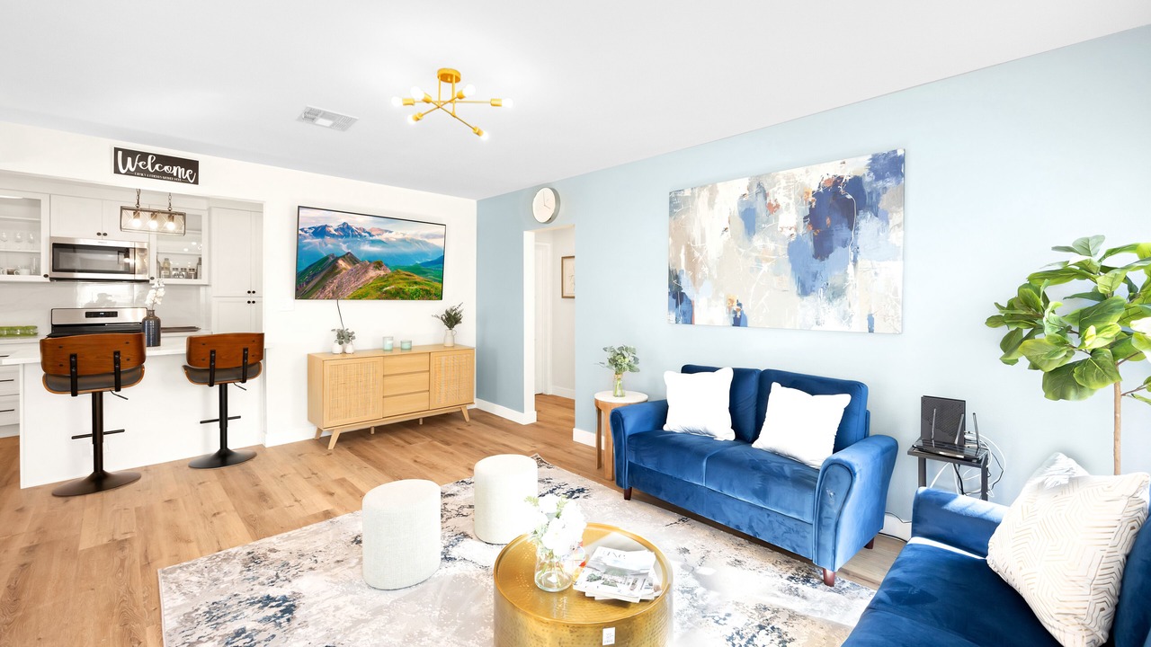 Photo of Livingroom in Lennox