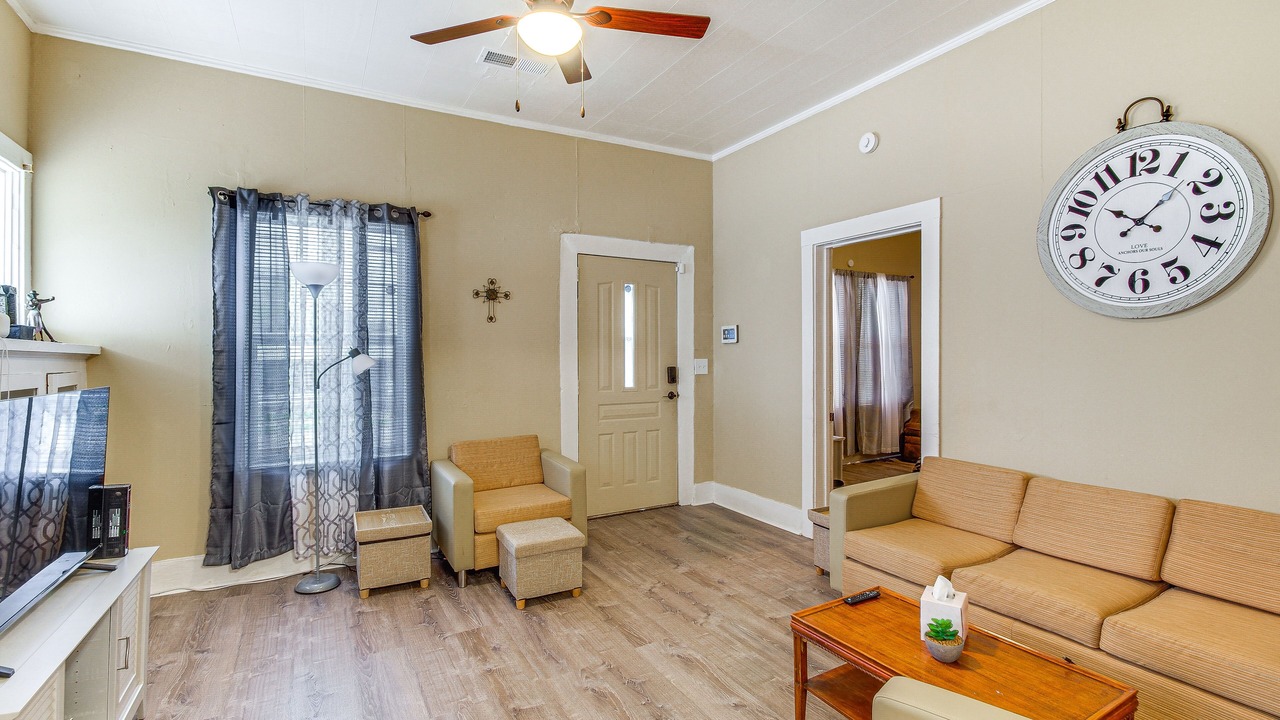 Photo of Livingroom in Vicksburg