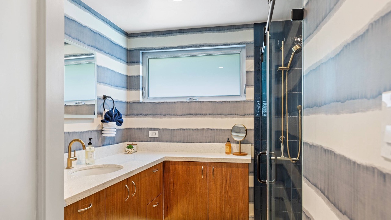 Photo of Bathroom in Historic Tennis Club