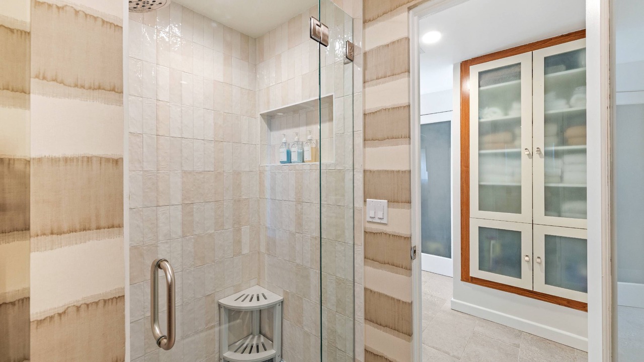 Photo of Bathroom in Historic Tennis Club