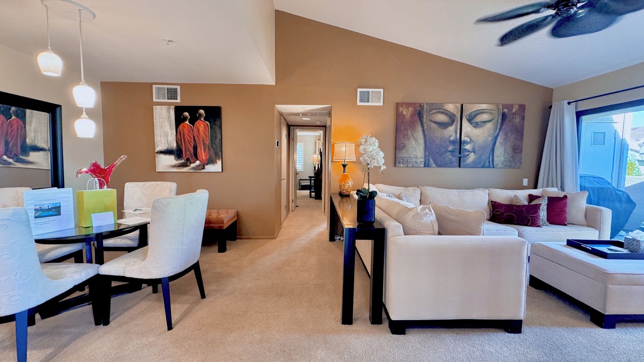 Photo of Livingroom in Uptown Design District